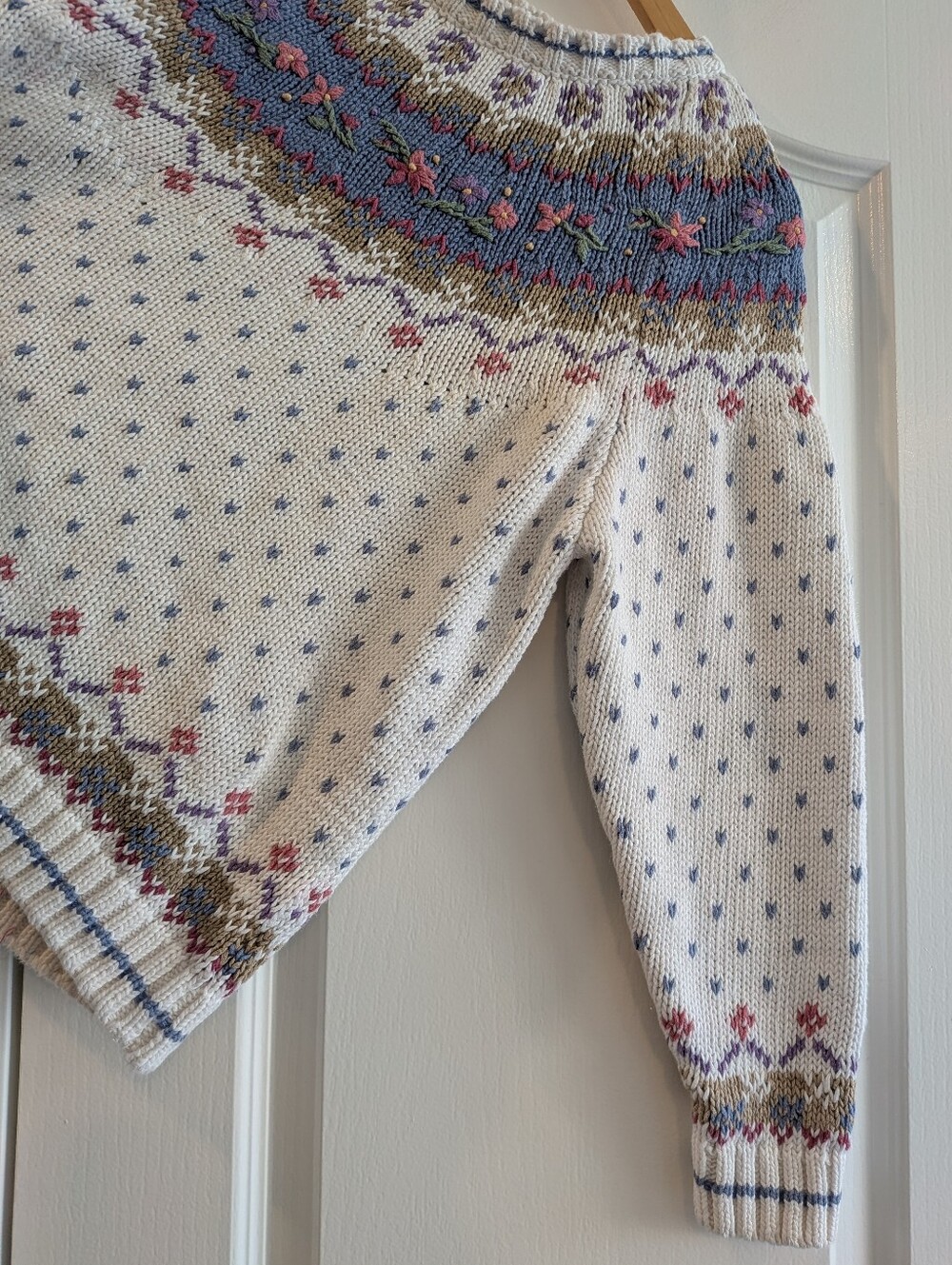 Vintage Northern Isles Hand Knit Embroidered Sweater Grandma Cottagecore Size M - Picture 5 of 12